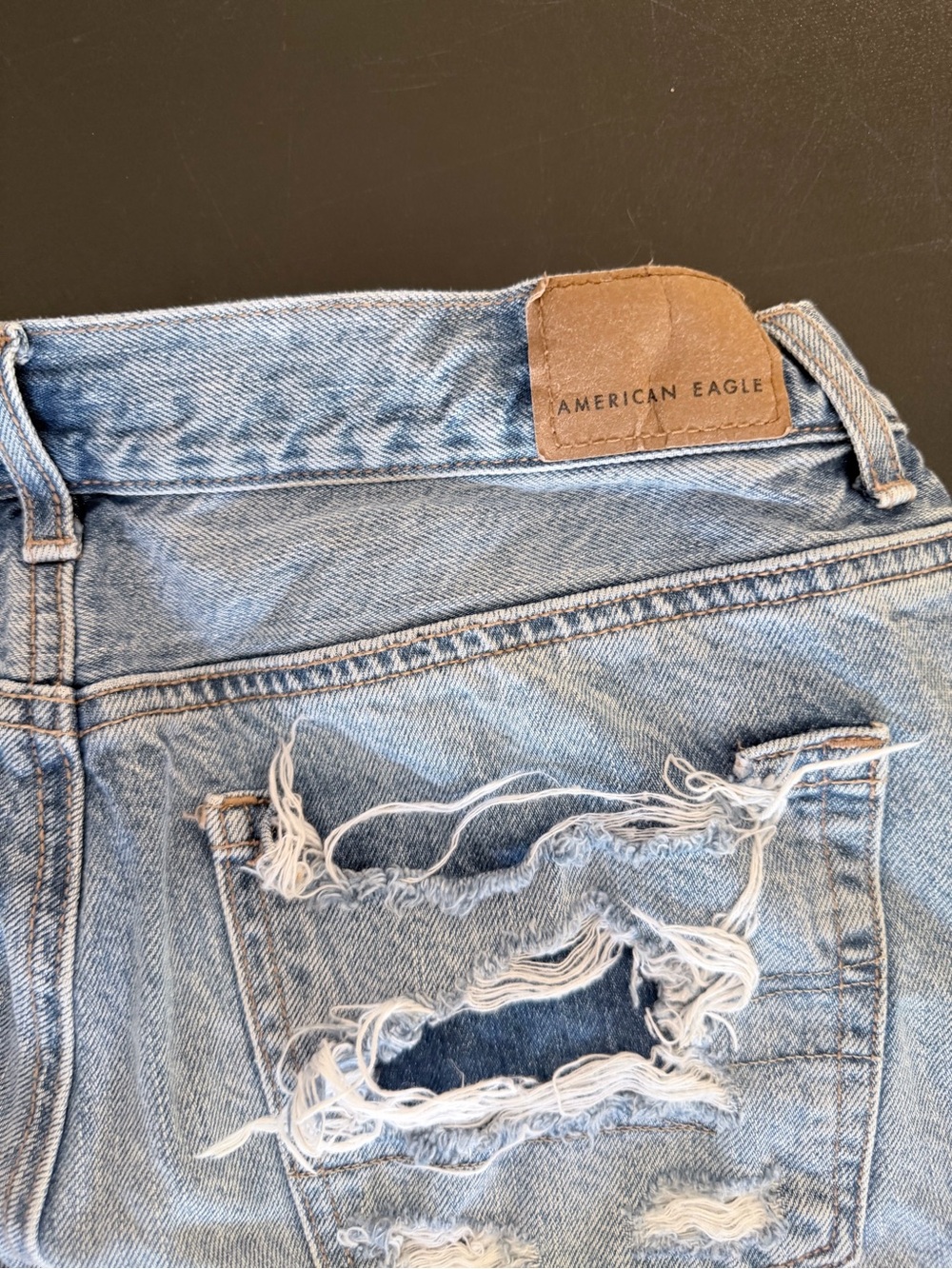 American Eagle Outfitters Light Blue Distressed High-Rise Jeans - Picture 3 of 6